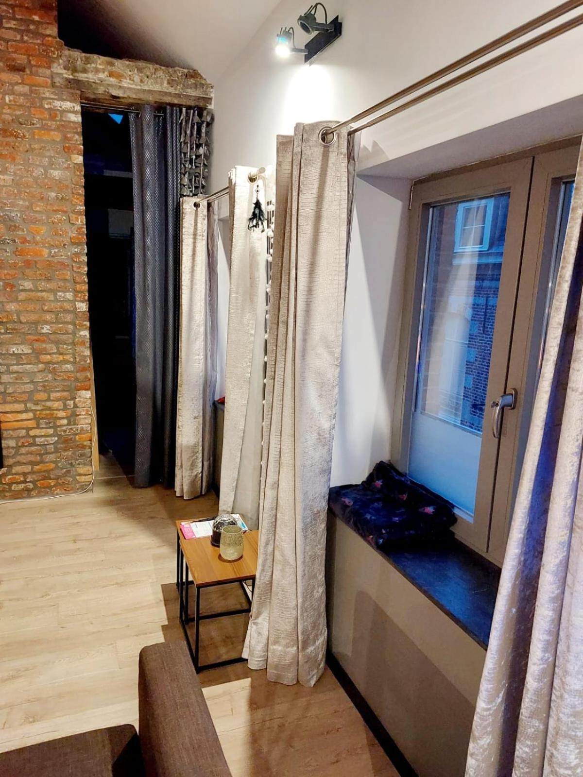 Appartements De Charme Dadou Mons Belgium 외부 사진